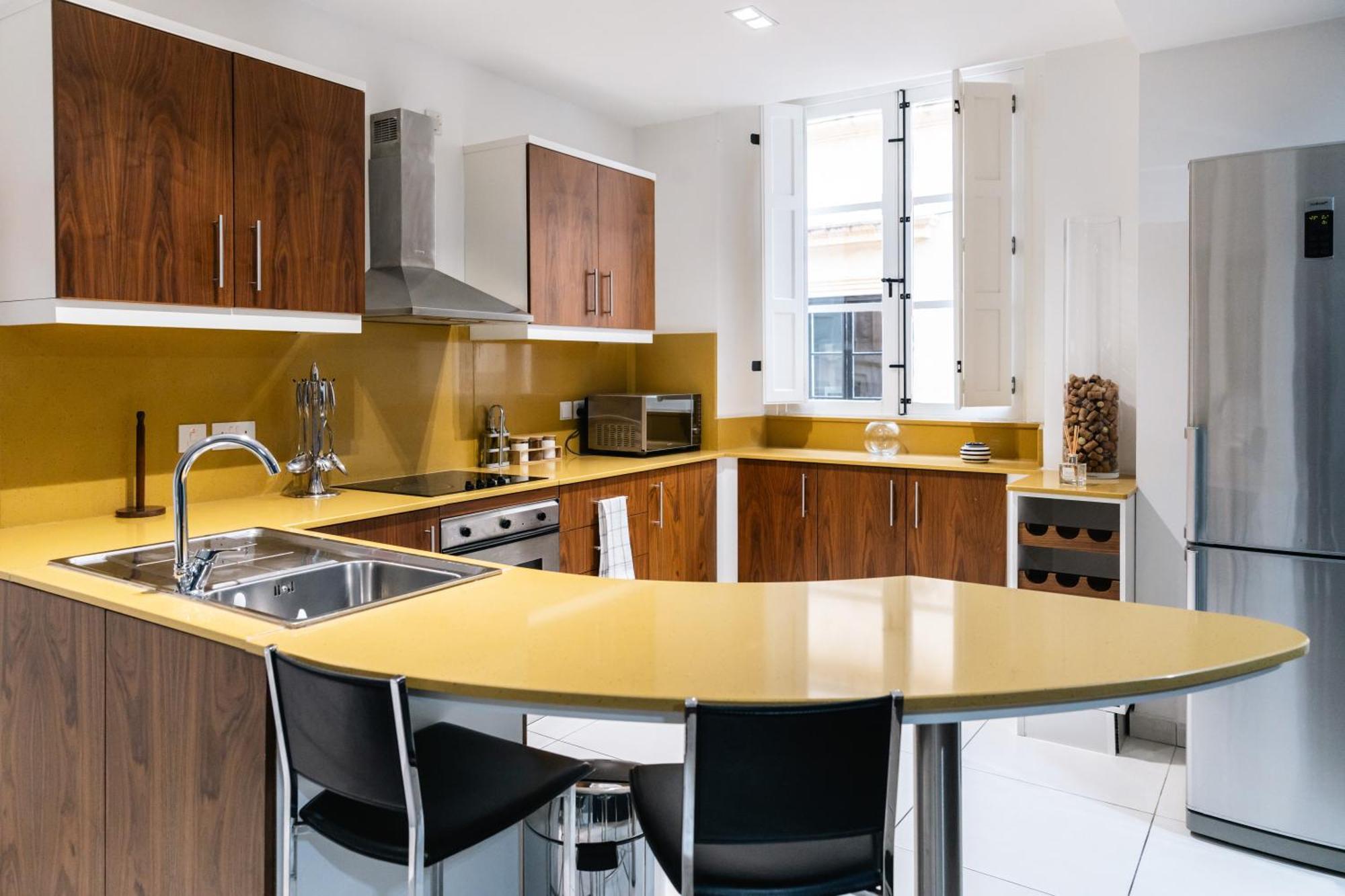 Modern Central 2Br Flat In Valletta By Arcobnb Luaran gambar
