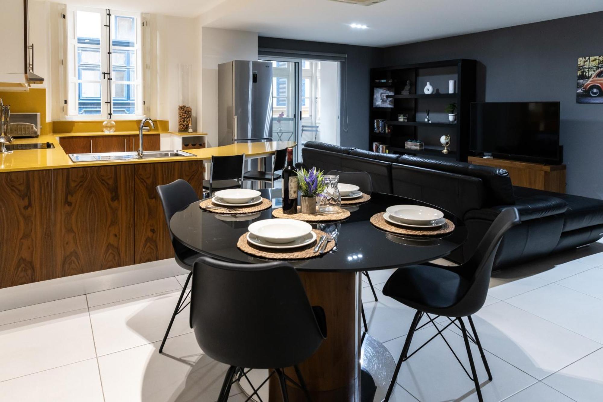 Modern Central 2Br Flat In Valletta By Arcobnb Luaran gambar