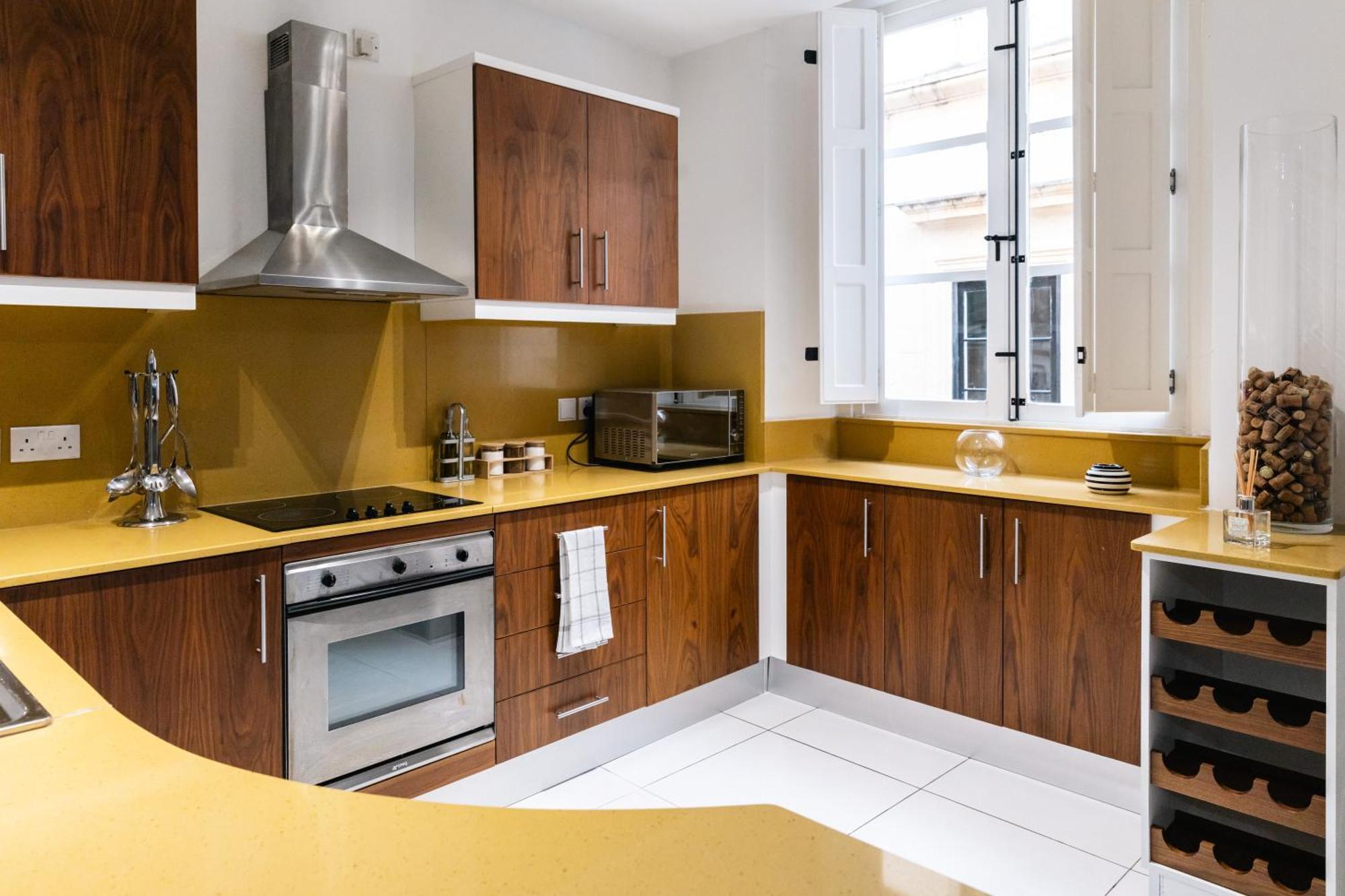 Modern Central 2Br Flat In Valletta By Arcobnb Luaran gambar